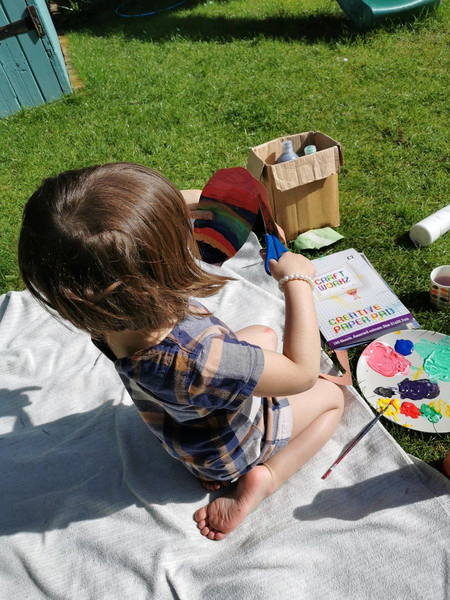 oh my god twitter doesn’t include alt text from images in their API