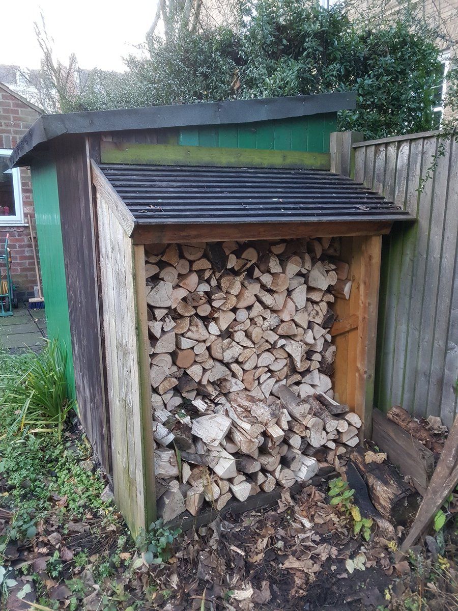 oh my god twitter doesn’t include alt text from images in their API